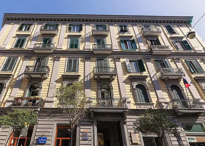 Bed and Breakfast Be Italian Flat Duomo 319 Napoli